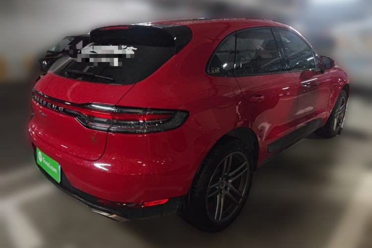 Used Porsche Macan 2020 Macan 2.0T Rear Right 45 Deg