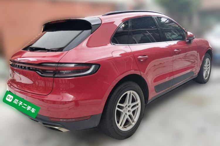 Used Porsche Macan 2020 Macan 2.0T Rear Right 45 Deg