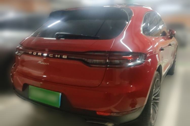 Used Porsche Macan 2020 Macan 2.0T Rear Right 45 Deg