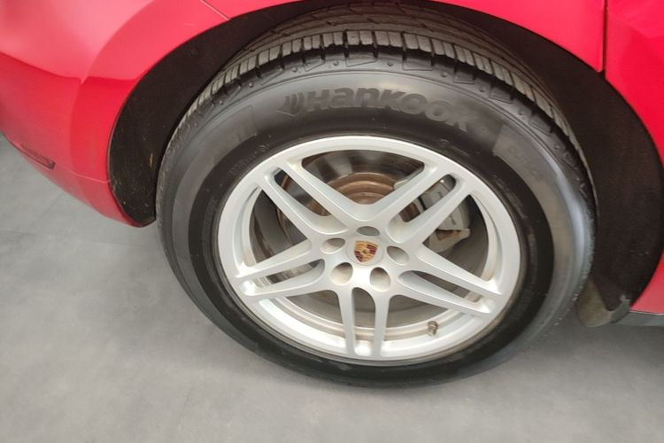 Used Porsche Macan 2020 Macan S 3.0T Right Rear Wheel Hub