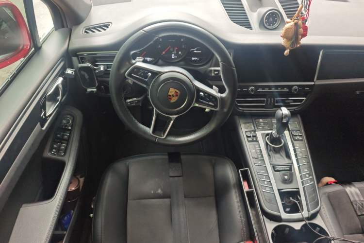 Used Porsche Macan 2020 Macan 2.0T Steering Wheel