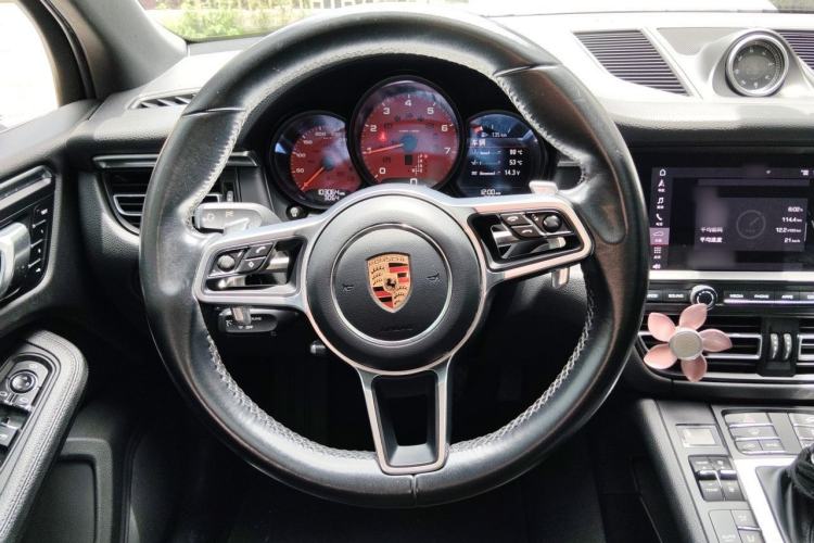 Used Porsche Macan 2020 Macan 2.0T Steering Wheel