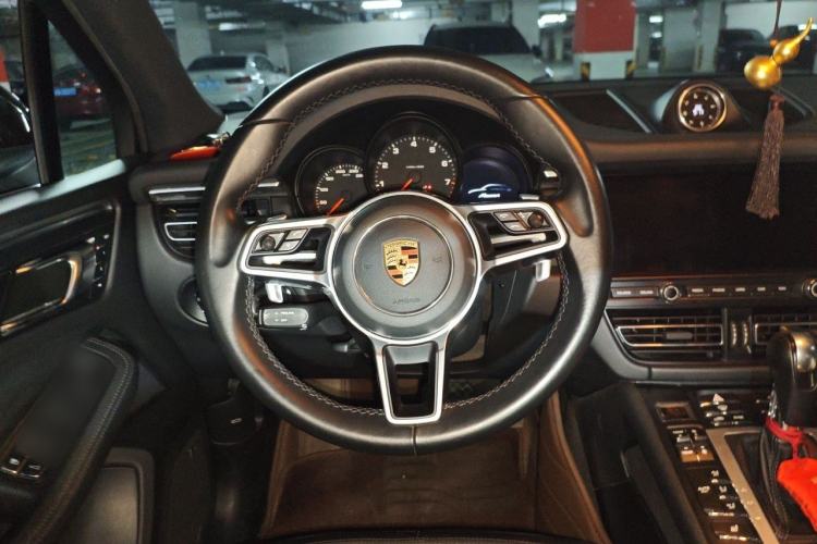 Used Porsche Macan 2020 Macan 2.0T Steering Wheel