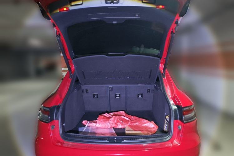 Used Porsche Macan 2020 Macan 2.0T Trunk