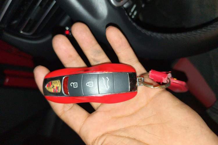 Used Porsche Macan 2020 Macan 2.0T Vehicle Key