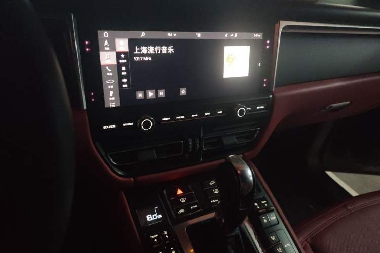 Used Porsche Macan 2020 Macan 2.0T Audio And AC Panel