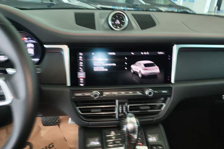 Used Porsche Macan 2020 Macan 2.0T Audio And AC Panel