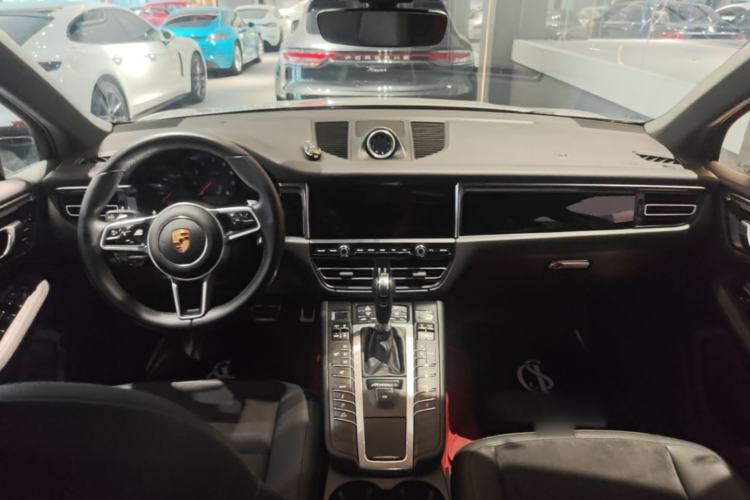 Used Porsche Macan 2020 Macan 2.0T Center Console
