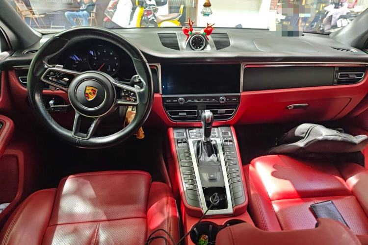 Used Porsche Macan 2020 Macan 2.0T Center Console