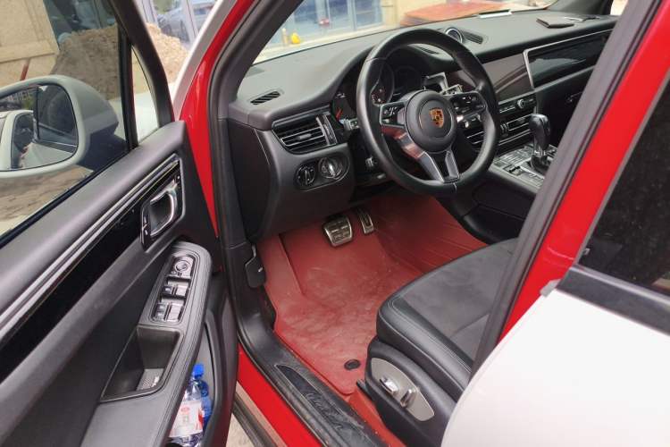 Used Porsche Macan 2020 Macan 2.0T Driver Seat