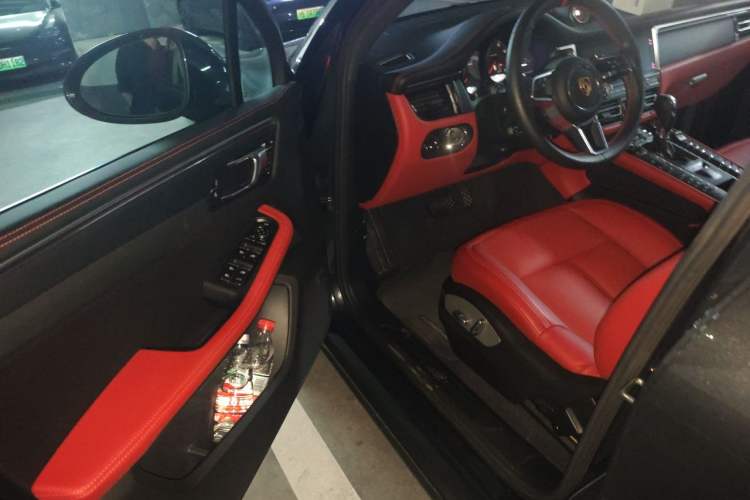 Used Porsche Macan 2020 Macan 2.0T Driver Seat