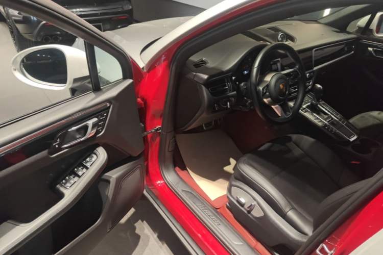 Used Porsche Macan 2020 Macan 2.0T Driver Seat