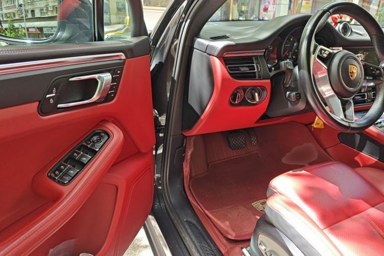 Used Porsche Macan 2020 Macan 2.0T Driver Seat