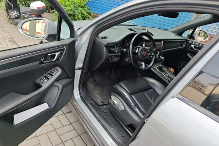 Used Porsche Macan 2020 Macan 2.0T Driver Seat