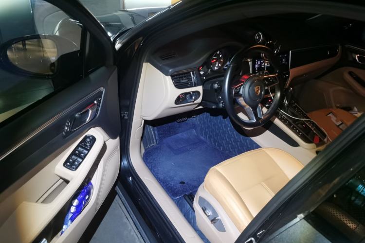 Used Porsche Macan 2020 Macan 2.0T Driver Seat