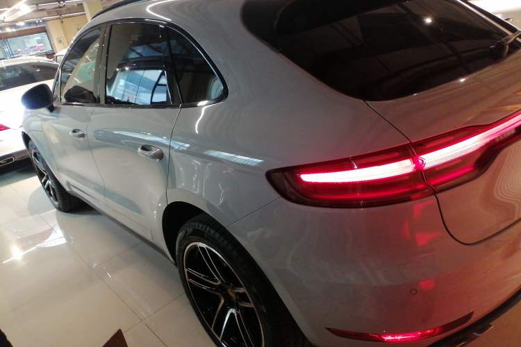 Used Porsche Macan 2020 Macan S 3.0T Exterior 3
