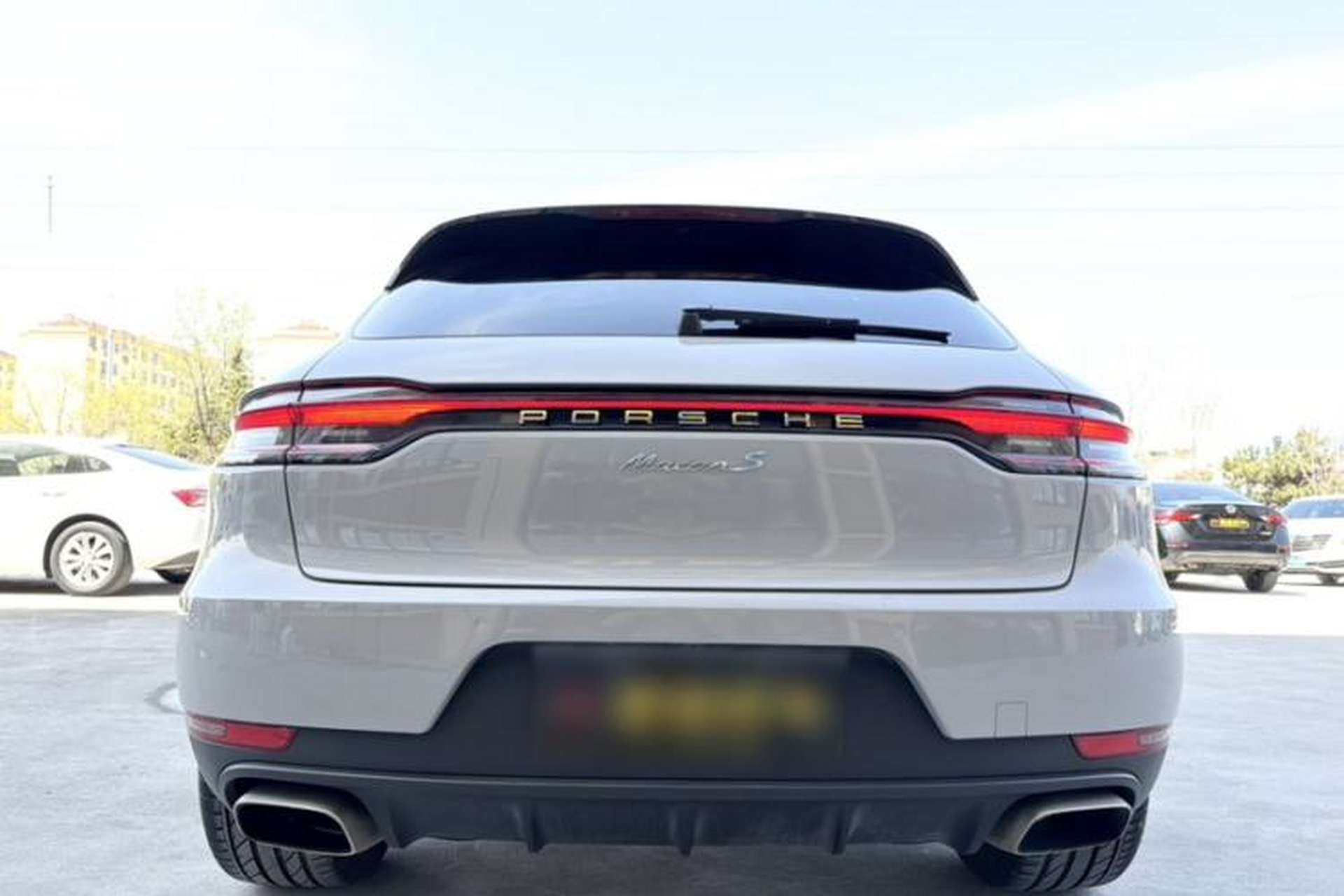 Used Porsche Macan 2020 Macan 2.0T Exterior 4
