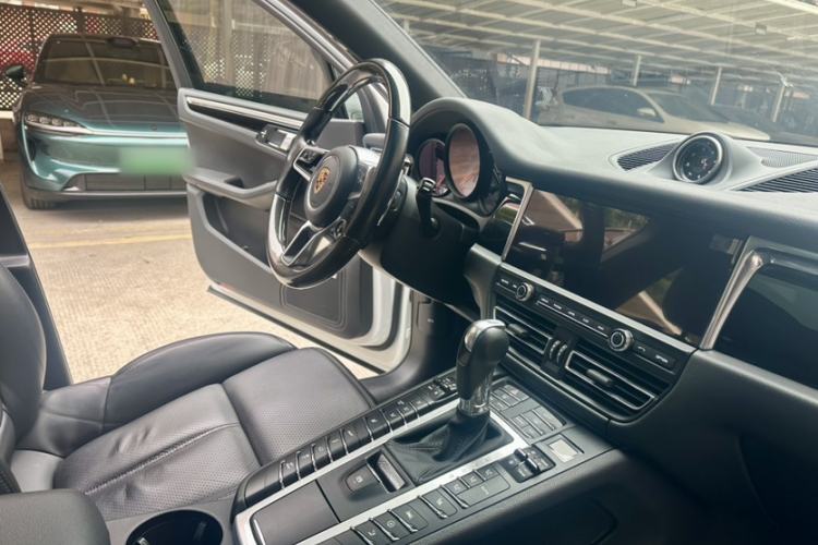 Used Porsche Macan 2020 Macan S 3.0T Exterior 7