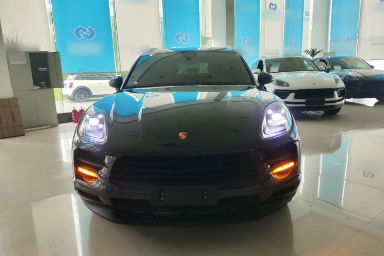 Used Porsche Macan 2020 Macan 2.0T Front