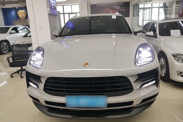 Used Porsche Macan 2020 Macan 2.0T Front