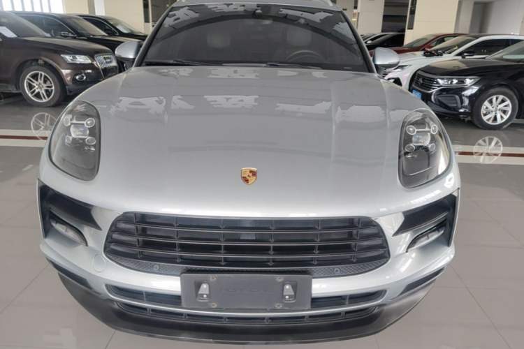 Used Porsche Macan 2020 Macan 2.0T Front