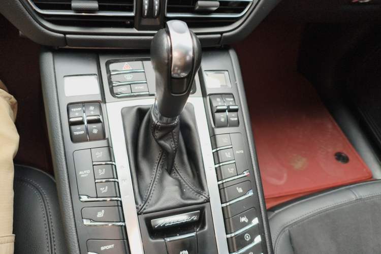 Used Porsche Macan 2020 Macan 2.0T Gear Lever