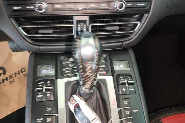 Used Porsche Macan 2020 Macan 2.0T Gear Lever