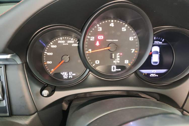 Used Porsche Macan 2020 Macan 2.0T Instrument Cluster