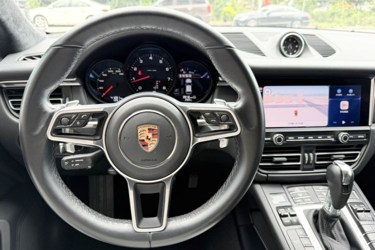 Used Porsche Macan 2020 Macan 2.0T Interior 1