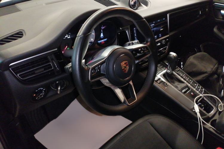 Used Porsche Macan 2020 Macan S 3.0T Interior 2