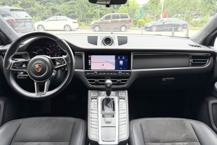 Used Porsche Macan 2020 Macan 2.0T Interior 4