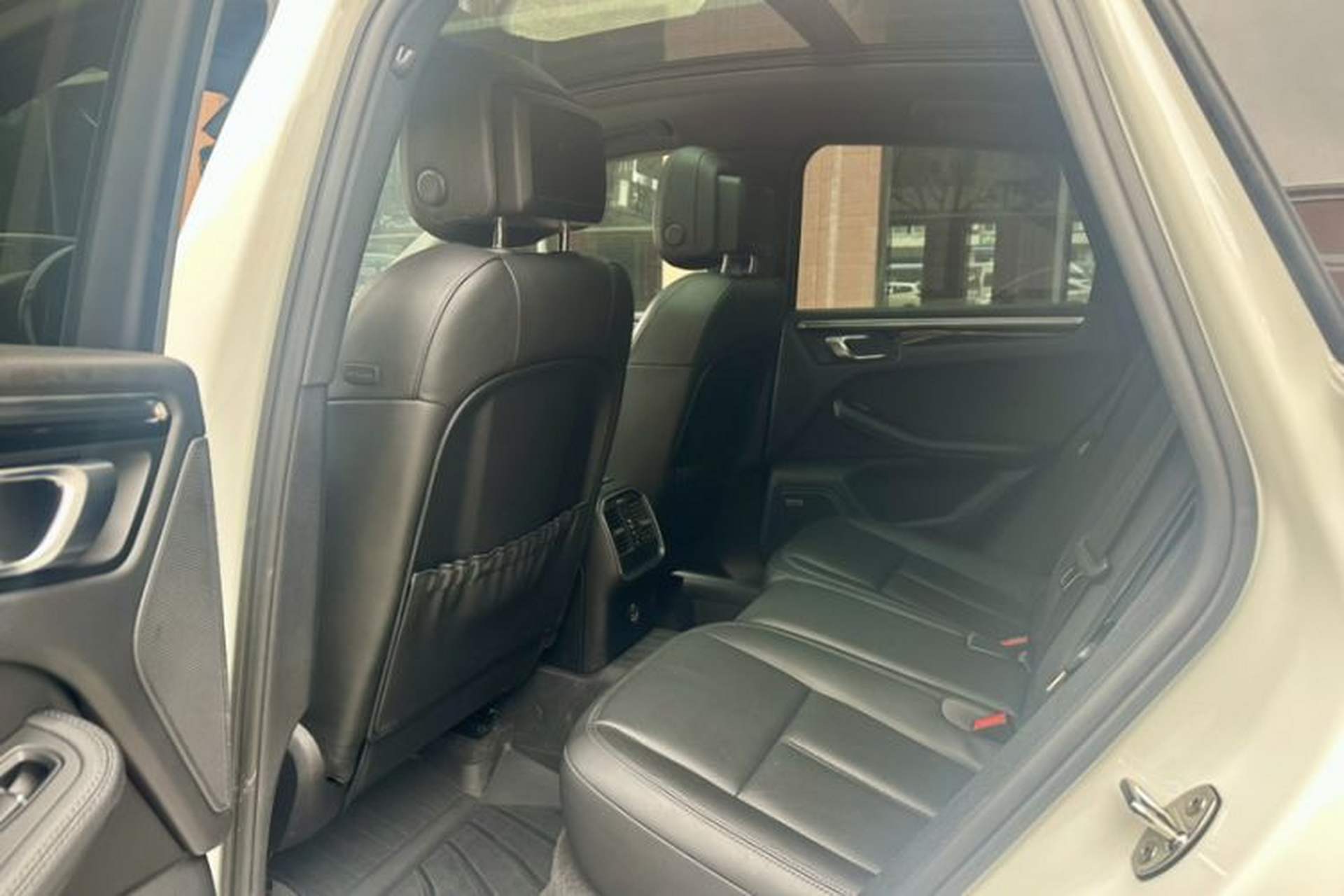 Used Porsche Macan 2020 Macan S 3.0T Interior 4