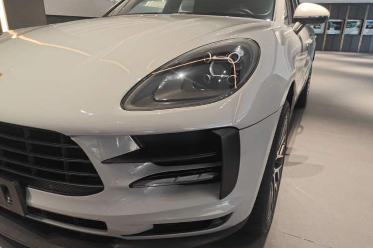 Used Porsche Macan 2020 Macan 2.0T Left Front Headlight