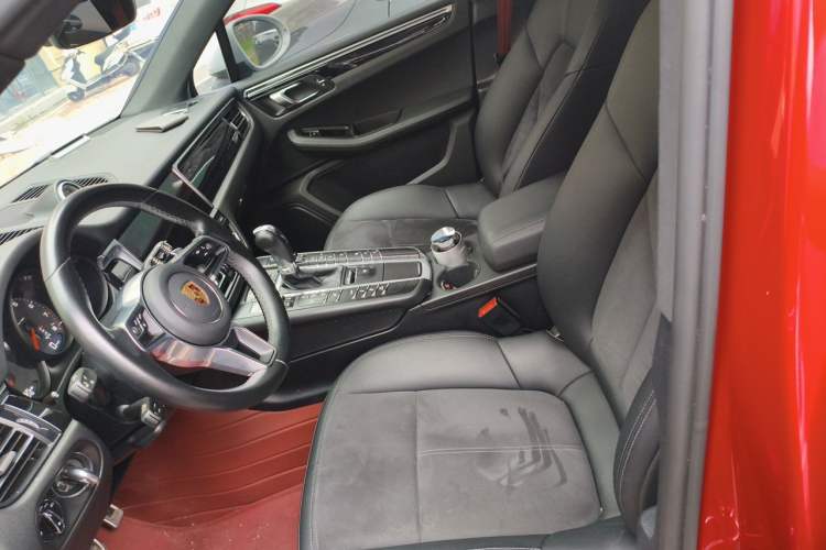 Used Porsche Macan 2020 Macan 2.0T Left Front Seat