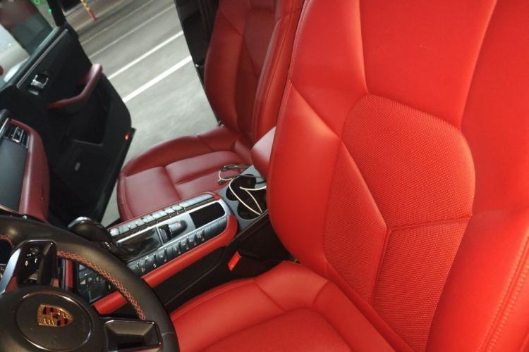 Used Porsche Macan 2020 Macan 2.0T Left Front Seat