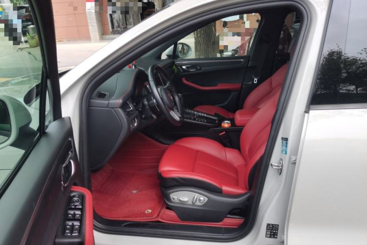 Used Porsche Macan 2020 Macan 2.0T Left Front Seat