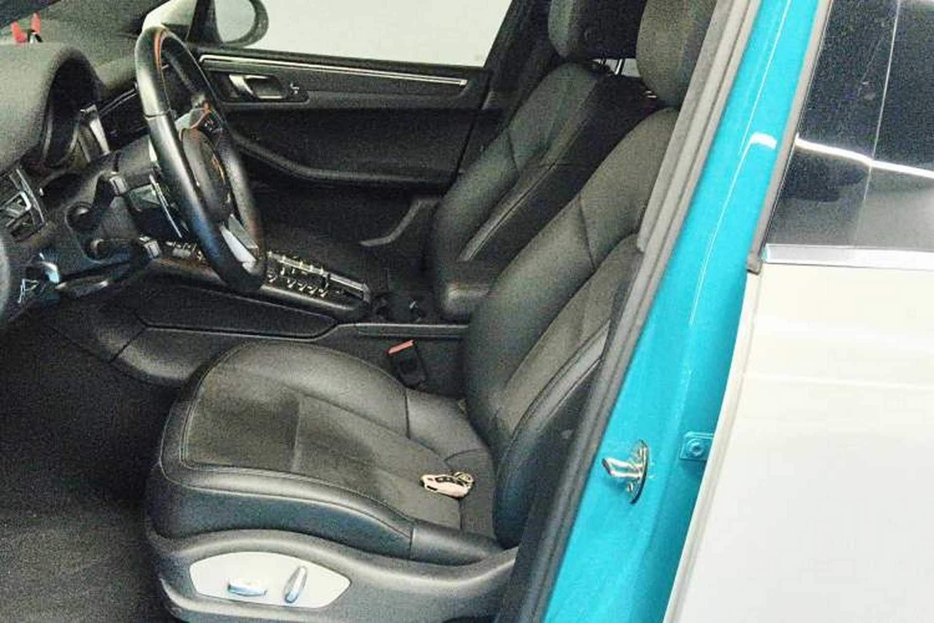 Used Porsche Macan 2020 Macan 2.0T Left Front Seat