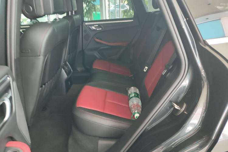 Used Porsche Macan 2020 Macan 2.0T Left Rear Seat