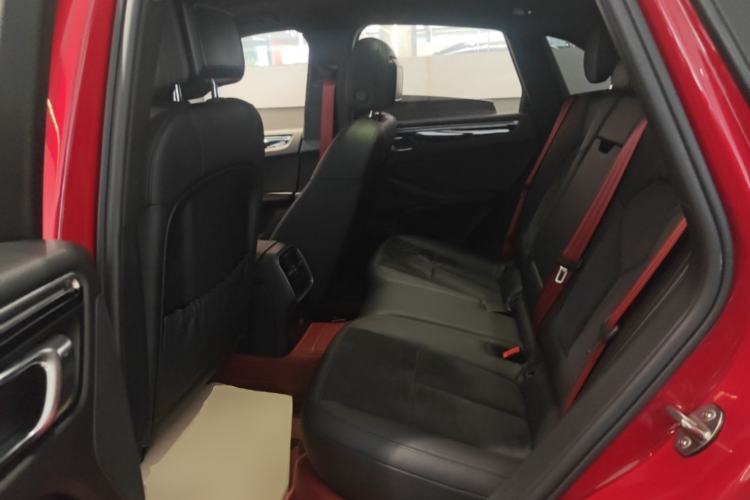 Used Porsche Macan 2020 Macan 2.0T Left Rear Seat