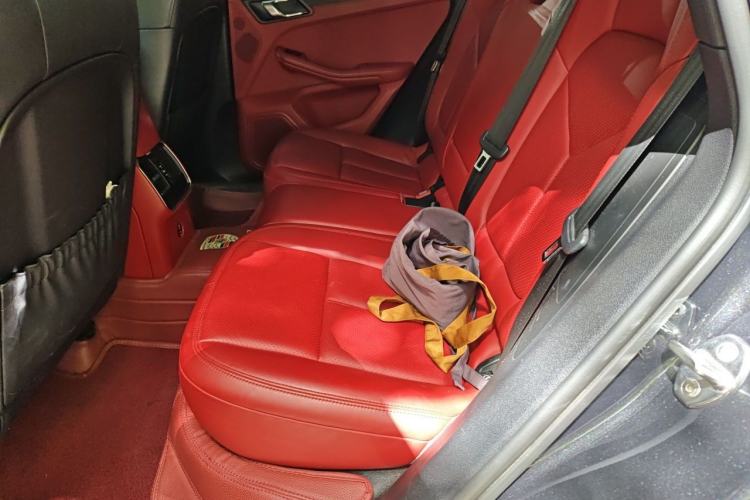 Used Porsche Macan 2020 Macan 2.0T Left Rear Seat