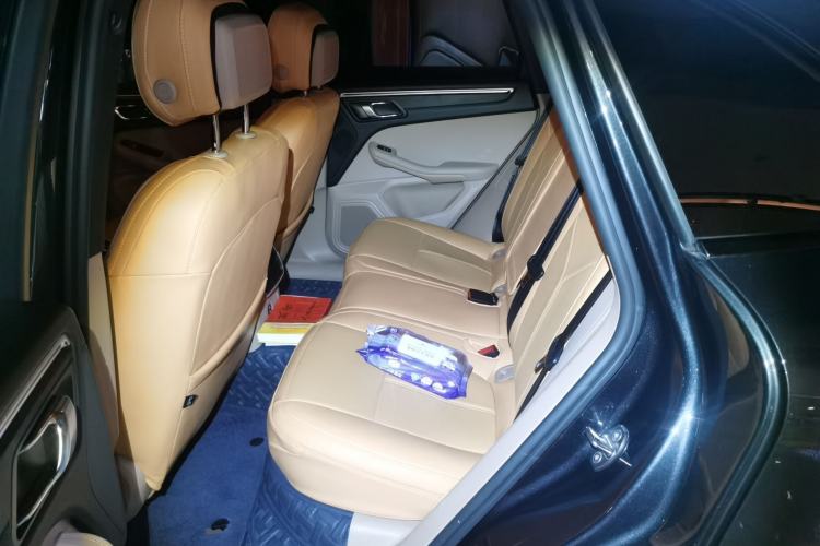 Used Porsche Macan 2020 Macan 2.0T Left Rear Seat