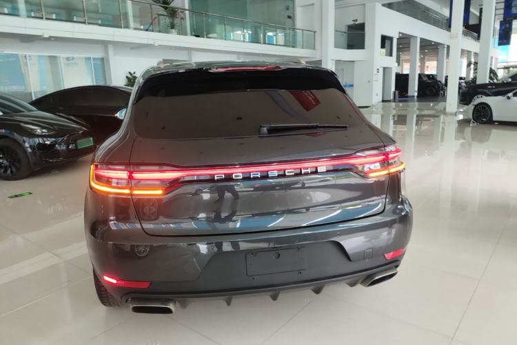 Used Porsche Macan 2020 Macan 2.0T Rear