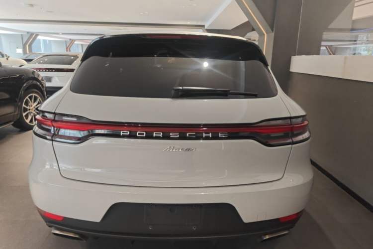 Used Porsche Macan 2020 Macan 2.0T Rear