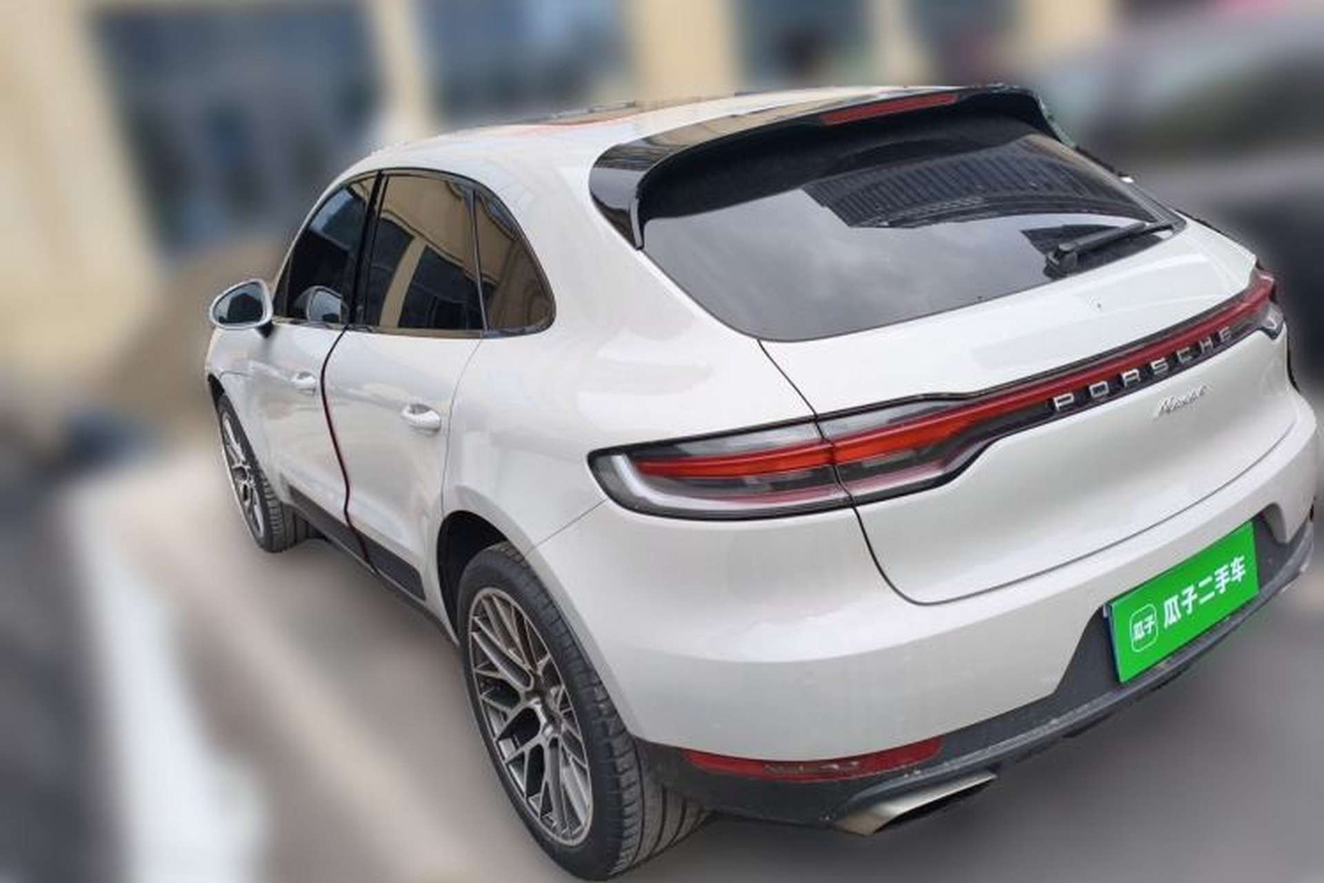 Used Porsche Macan 2020 Macan 2.0T Rear Left 45 Deg
