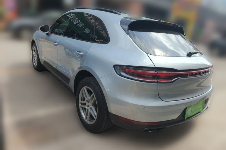 Used Porsche Macan 2020 Macan 2.0T Rear Left 45 Deg