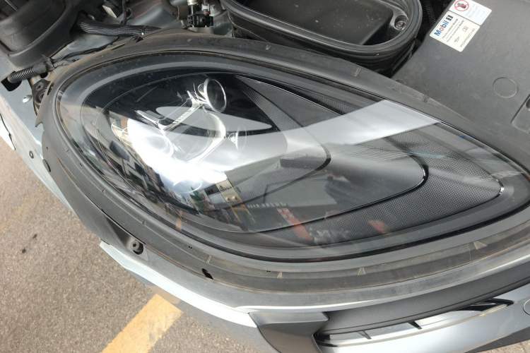 Used Porsche Macan 2020 Macan 2.0T Right Front Headlight