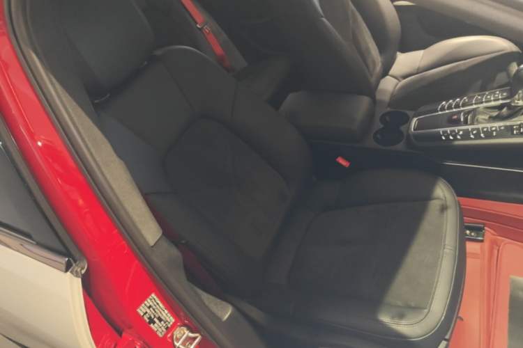 Used Porsche Macan 2020 Macan 2.0T Right Front Seat
