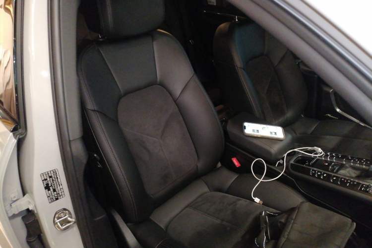 Used Porsche Macan 2020 Macan S 3.0T Right Front Seat