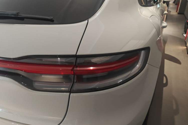 Used Porsche Macan 2020 Macan 2.0T Right Rear Taillight