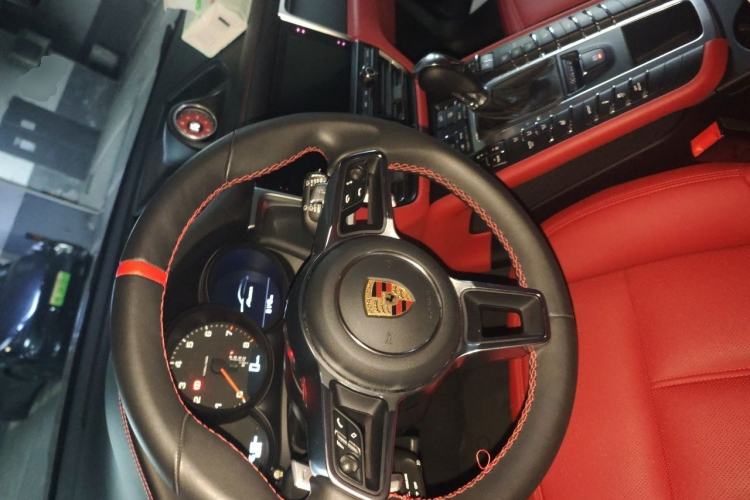 Used Porsche Macan 2020 Macan 2.0T Steering Wheel